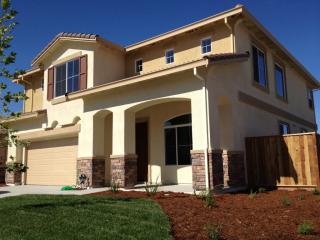 267 Altadena Cir, West Pittsburg CA  94565-7691 exterior