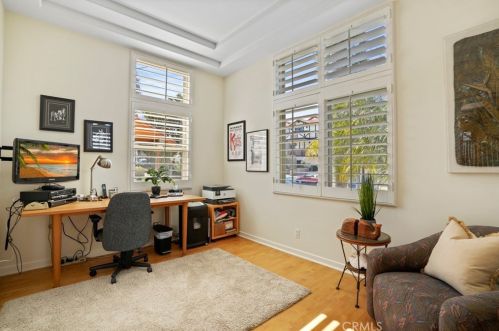 518 Irena Ave, Redondo Beach, CA 90277-2918
