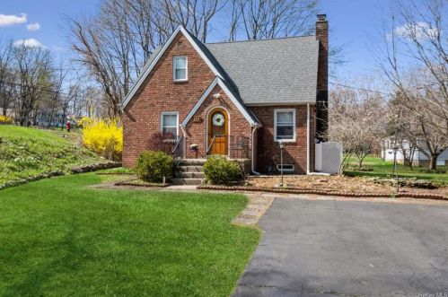 173 Route 210, Stony Point, NY 10980-3225