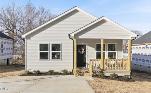 1366 Bowman Ave, Burlington, NC 27217-4130