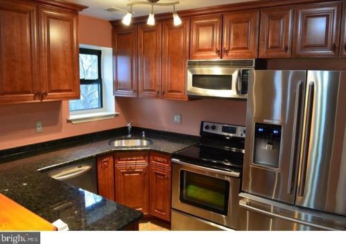 84 Paladin Dr, Wilmington, DE 19802-1781