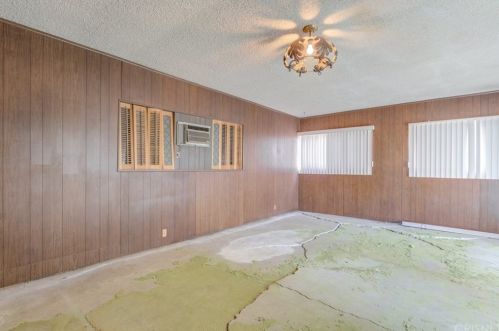 953 Myrrh St, Compton CA  90220-2910 exterior