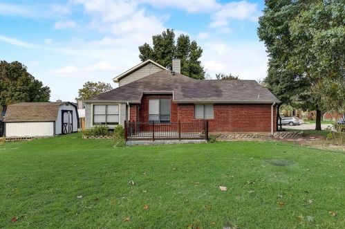 608 Meadowbrook St, Allen TX  75002-4730 exterior