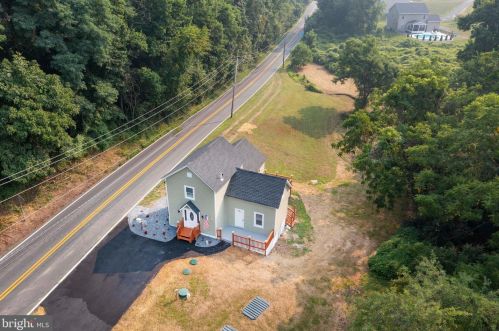 1575 Brackenville Rd, Hockessin DE  19707-9739 exterior