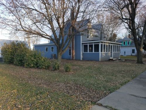 1001 Highland St, Green, KS 67447-8937