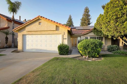 6128 Alderpointe St, Bakersfield, CA 93313-4152