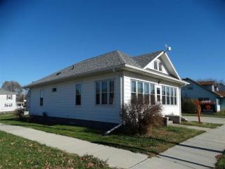 415 Jackson St, Tomah, WI 54660-1534