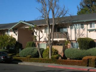 1300 Montecito Ave, Mountain View, CA 94043-4550