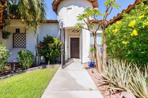 972 Mira Grande, Palm Springs CA  92262-1212 exterior