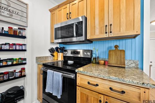 812 Central Ave, Flagler Beach FL  32136-3337 exterior