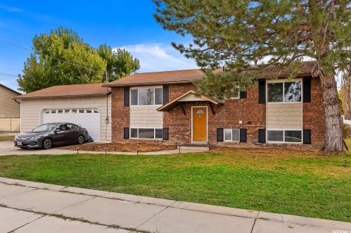 2793 1800, Clearfield, UT 84015-7605