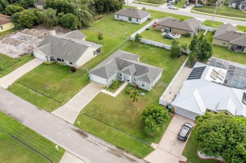 958 Jaslo Ave, Fort Pierce, FL 34953-5607