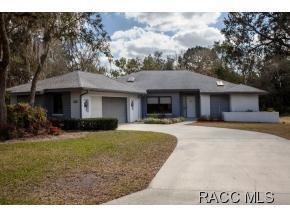 18 Salvia Ct, Homosassa, FL 34446-5425