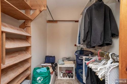 131 Schley St, Outwater NJ  07026-2337 exterior