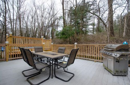 14 Foote Hill Rd, Northford CT  06472-1335 exterior