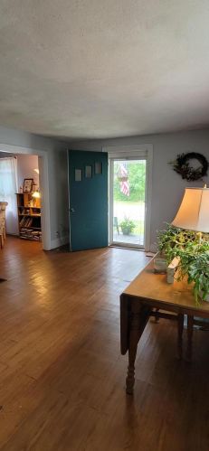 153 Elm St, London OH  43140-1135 exterior