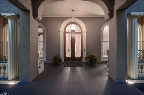 185 Gates Ave, Montclair, NJ 07042-2024
