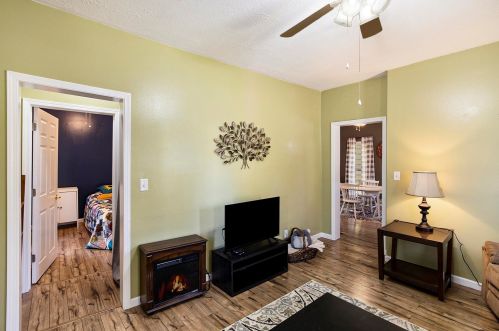 610 Main St, Goshen, IN 46526-3951