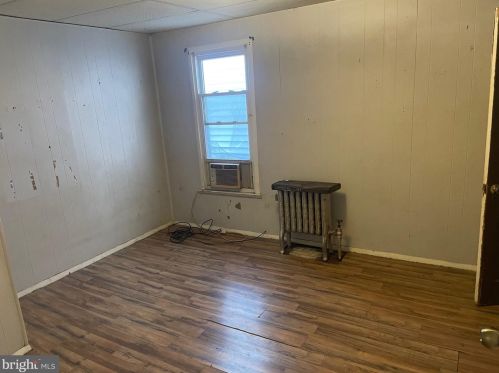 305 Morris St, Gloucester NJ  08030-1448 exterior