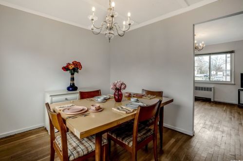 230 Gilling Rd, Seaford NY  11783-1003 exterior