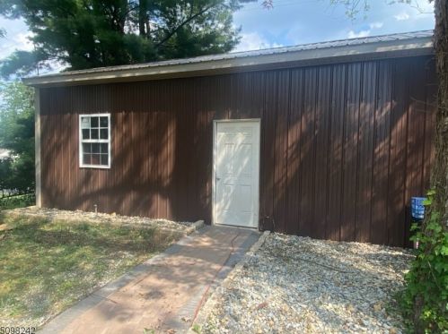 61 Flanders Rd, Mount Olive NJ  07828-3518 exterior