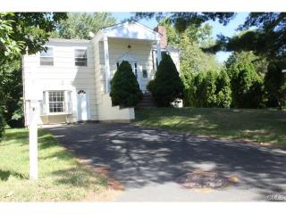 260 West Ave, Tokeneke, CT 06820-4111