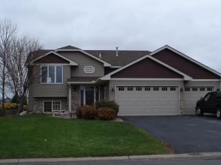 14431 Glenbrook Ave, Lino Lakes, MN 55038-8328