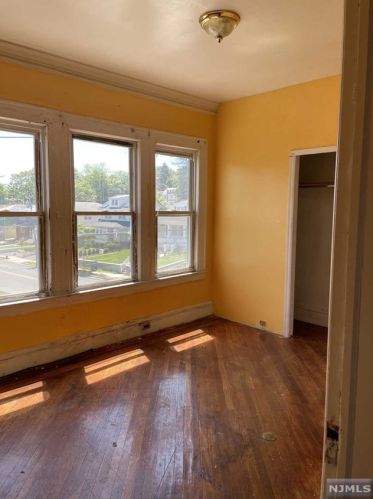 432 Stuyvesant Ave, Irvington NJ  07111-2046 exterior