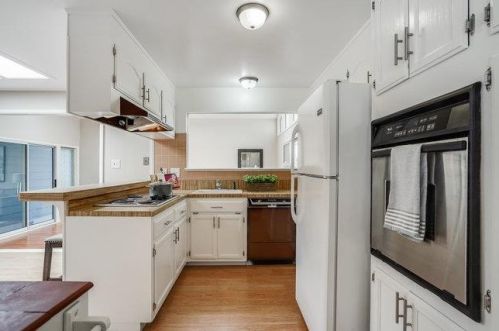 464 Yellowstone Dr, South San Francisco CA  94080-4235 exterior