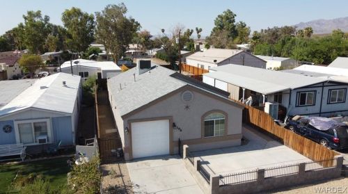 396 Patillo Dr, Bullhead City, AZ 86442-5368