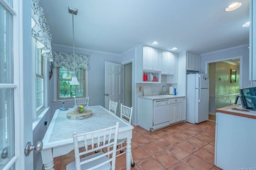 410 Old Post Rd, Marlborough NY  12542-6232 exterior