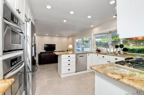 16993 Cresta Dr, San Diego CA 92128-2311 exterior