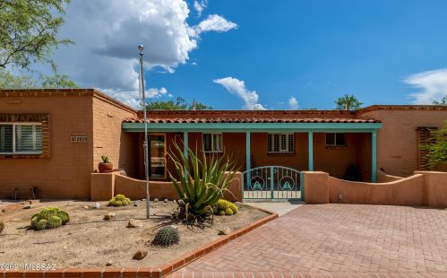 2828 Longhorn Dr, Tucson, AZ 85749-9754