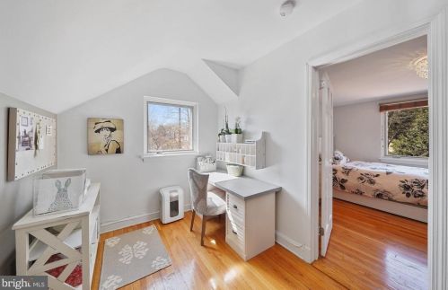 5900 31 Pl, Washington DC 20015-1676 exterior