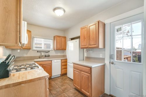 4042 34 St, San Diego CA 92104-5239 exterior