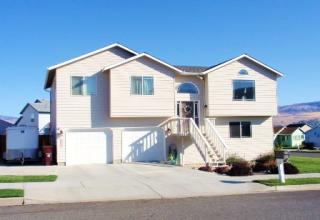 640 Gehr St, Wenatchee, WA 98801-8011