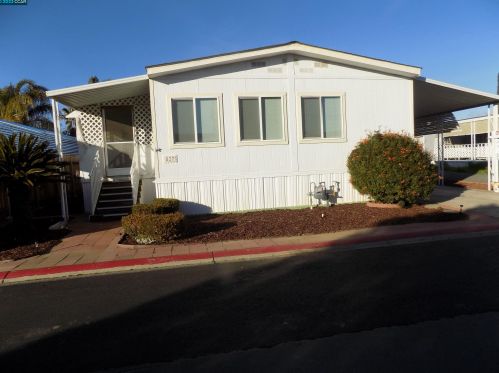 827 Dobrich Cir, West Pittsburg, CA 94565-3415