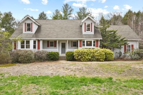 33 Sandy Pine Rd, Templeton, MA 01468-1316