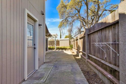 6621 Trilby Ct, Citrus Heights CA  95610-4450 exterior