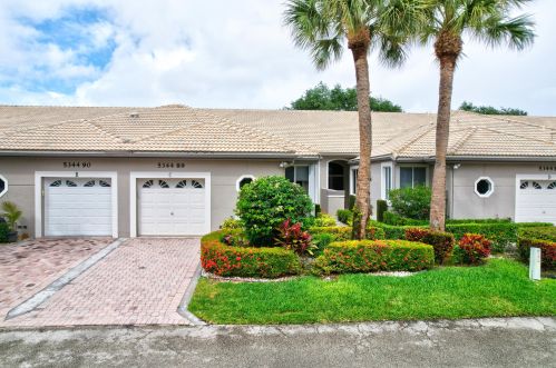 5344 Monterey Cir, Delray Beach FL  33484-8377 exterior