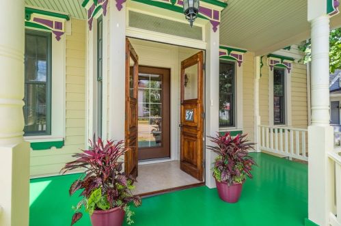 57 Main St, Taylorstown, PA