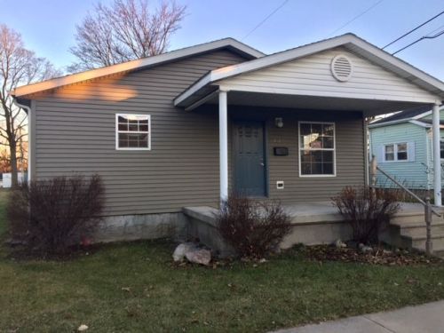 414 1st St, Goshen, IN 46528-2305