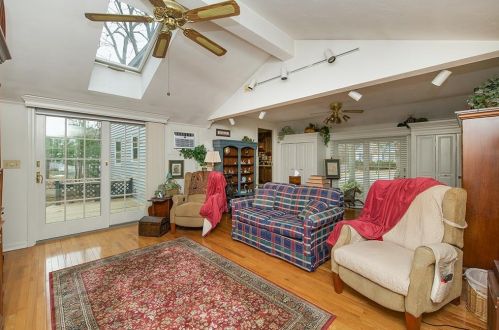 34 Wheeler Ave, Salem NH  03079-3490 exterior