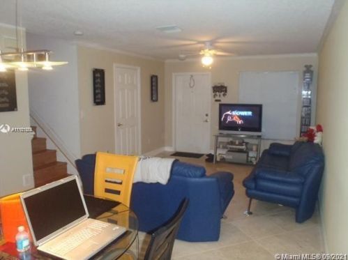 2124 171st Ter, Hollywood FL  33028-2054 exterior