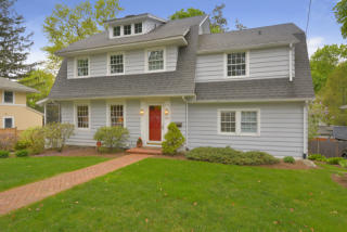 109 Chatfield Rd, Yonkers, NY 10708-2102