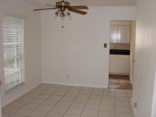 9412 Creek Dr, Austin TX  78753-4212 exterior