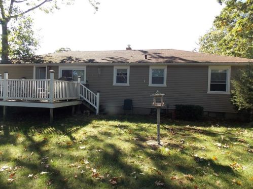 9 Woodlawn Ave, North Providence RI  02904-3710 exterior