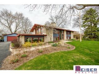 1502 Menominee Dr, Oshkosh WI  54901-3112 exterior