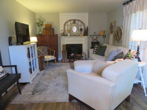 114 Woodstone Ln, New Kensington PA  15068-4642 exterior