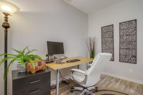 3147 Via Puerta, Carlsbad CA  92009-6081 exterior